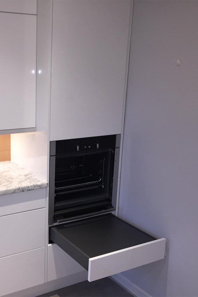 Accessible-Kitchens-sliding-drawer